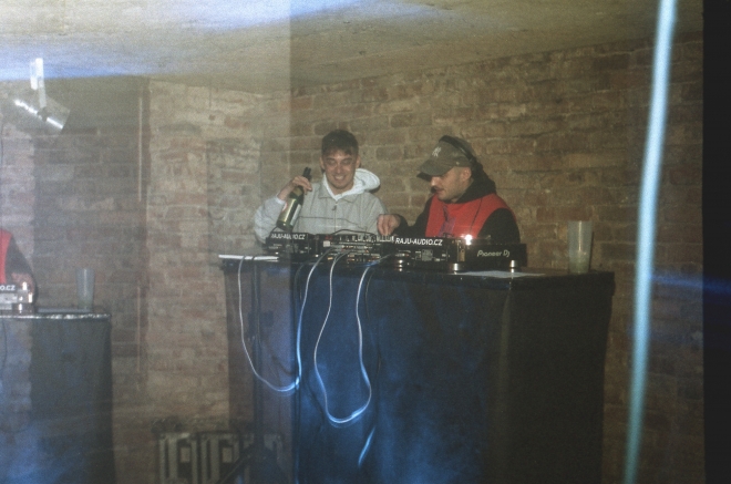 11 Café V lese, Domo, Casablanka